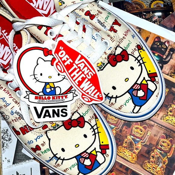 ⚪️ ♥️ ⚪️• 👅🛹 VANS x Hello Kitty Vibes 🐈‍⬛ 👅• ♥️⚪️♥️